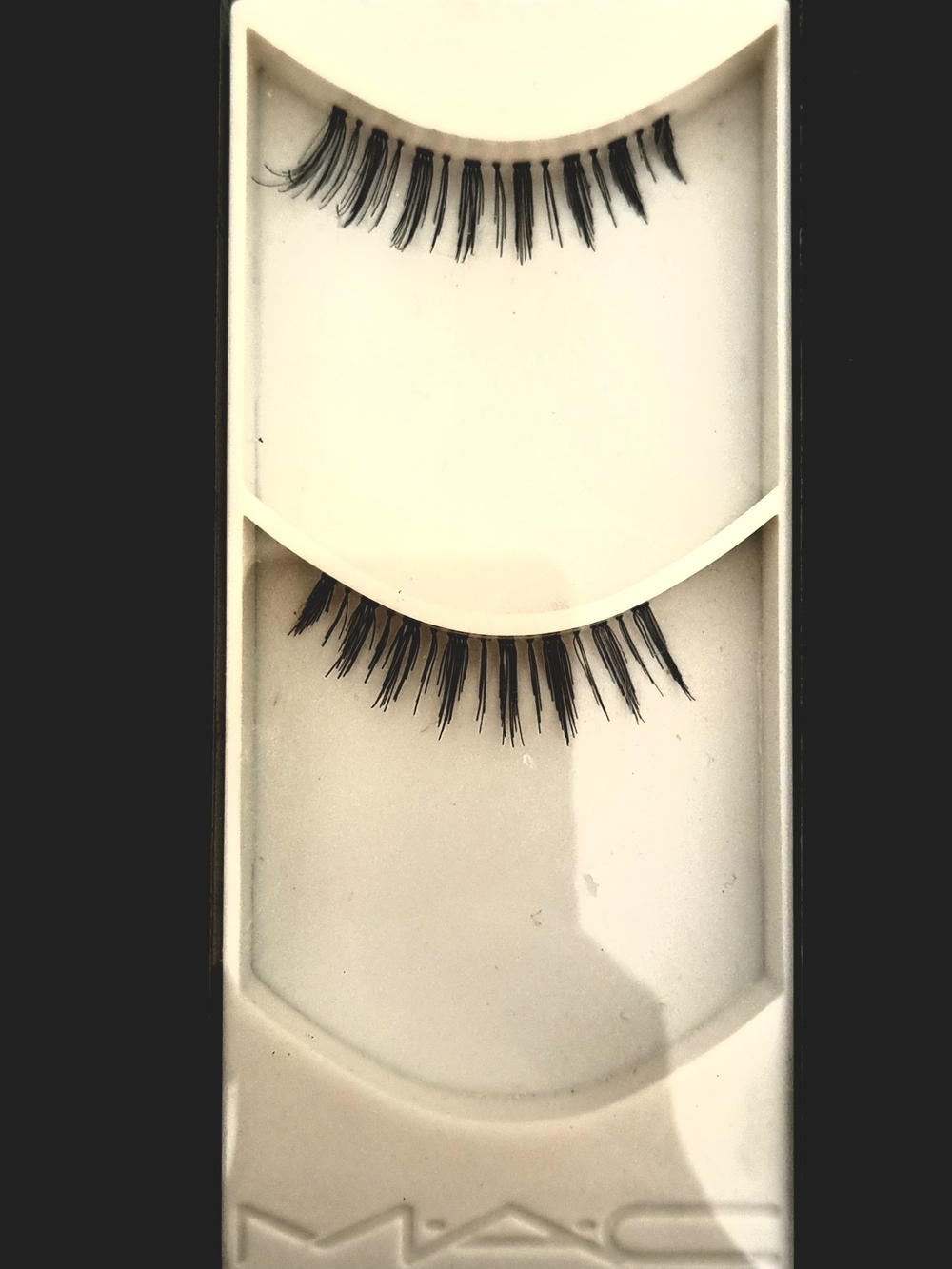 Brand NEW MAC Cosmetics Black Wispy Natural False Lashes